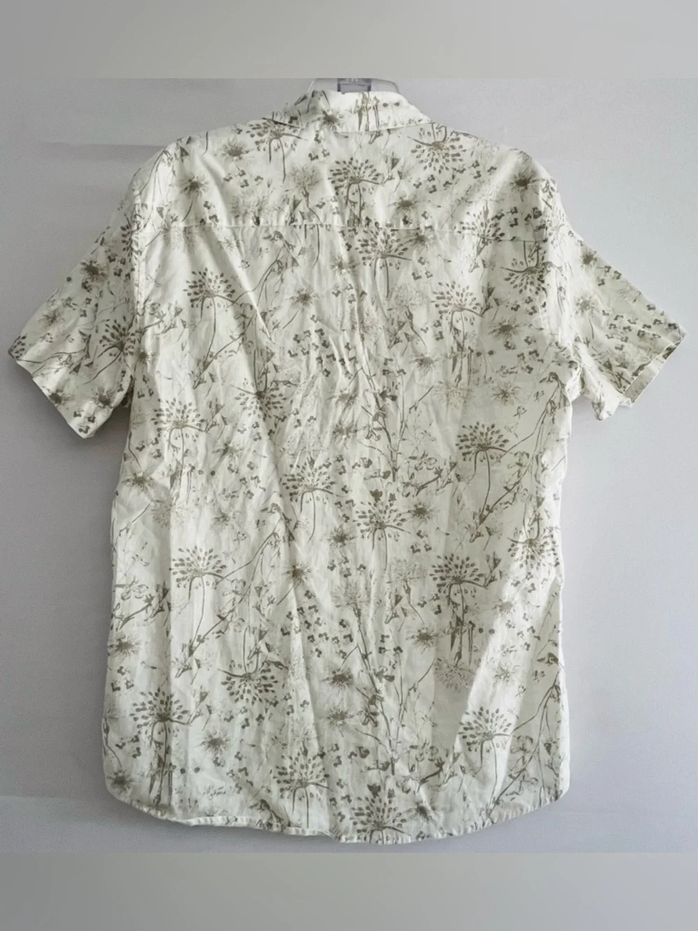 GUESS Sage Green Floral Linen Blend Short Sleeve Button Down Shirt - Picture 7 of 8